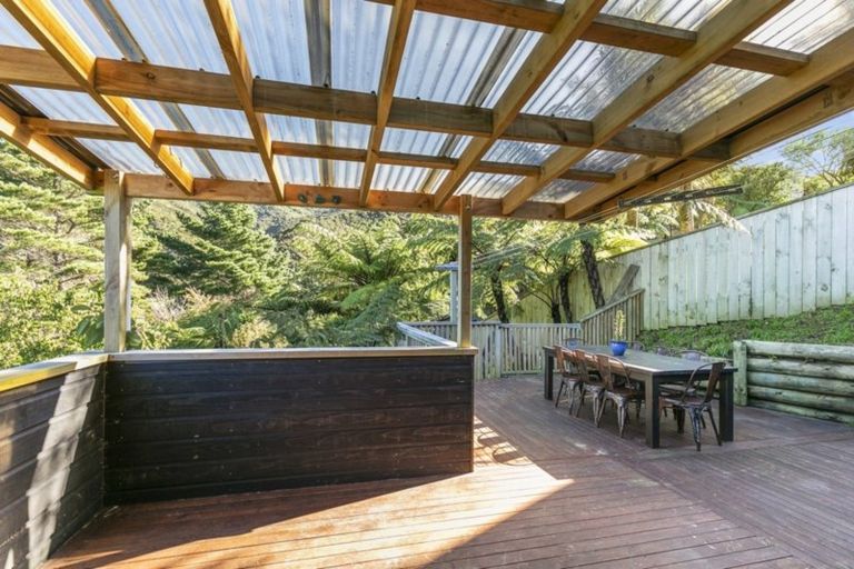 Photo of property in 99 Thurleigh Grove, Karori, Wellington, 6012