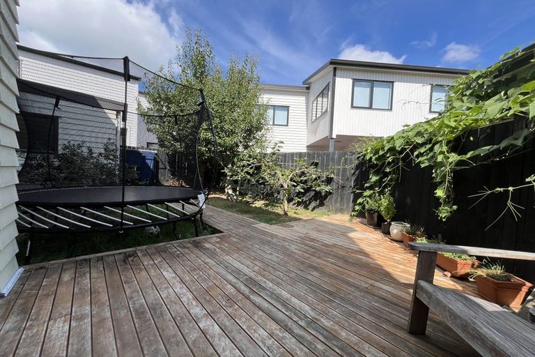 Photo of property in 40 Greenfinch Road, Hobsonville, Auckland, 0616