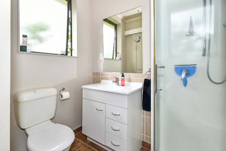 Photo of property in 181 Keri Vista Rise, Papakura, 2110
