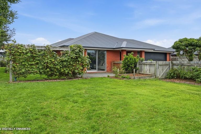 Photo of property in 11 Walter Place, Kirwee, Darfield, 7571