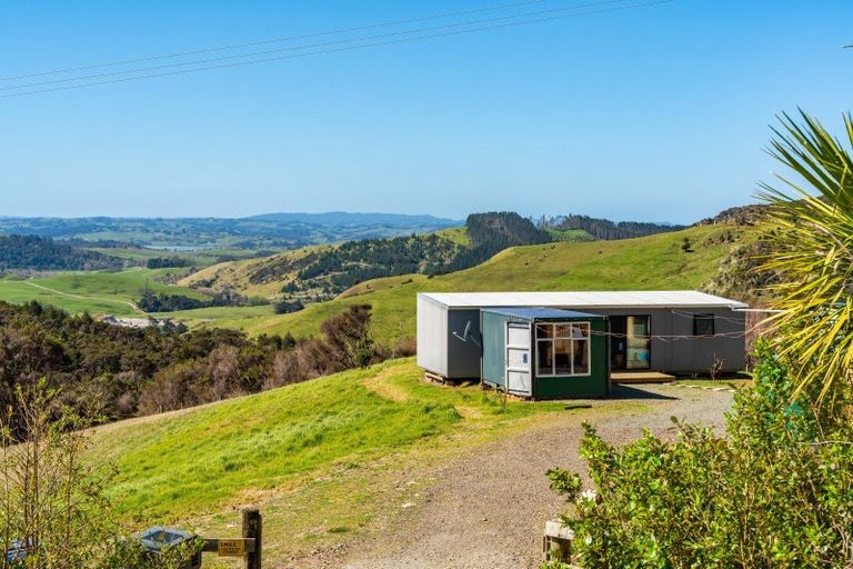 Photo of property in 60 Summer Road, Tinopai, Matakohe, 0593