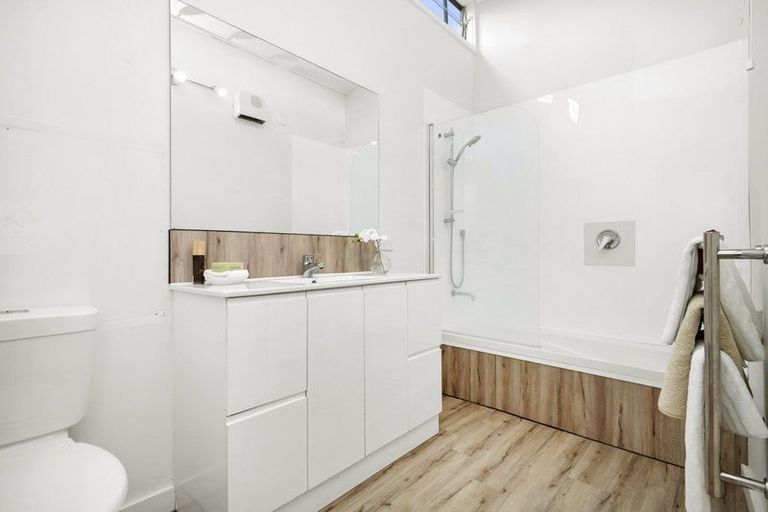 Photo of property in 1a Woodstock Terrace, Tawa, Wellington, 5028