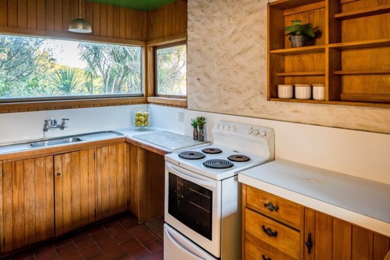 Photo of property in 95 Motuhara Road, Plimmerton, Porirua, 5026