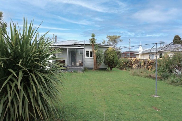 Photo of property in 123-125 Tiro Tiro Road, Levin, 5510