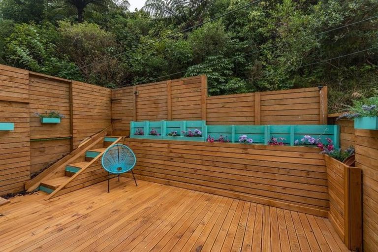 Photo of property in 55 Saddleback Grove, Karori, Wellington, 6012