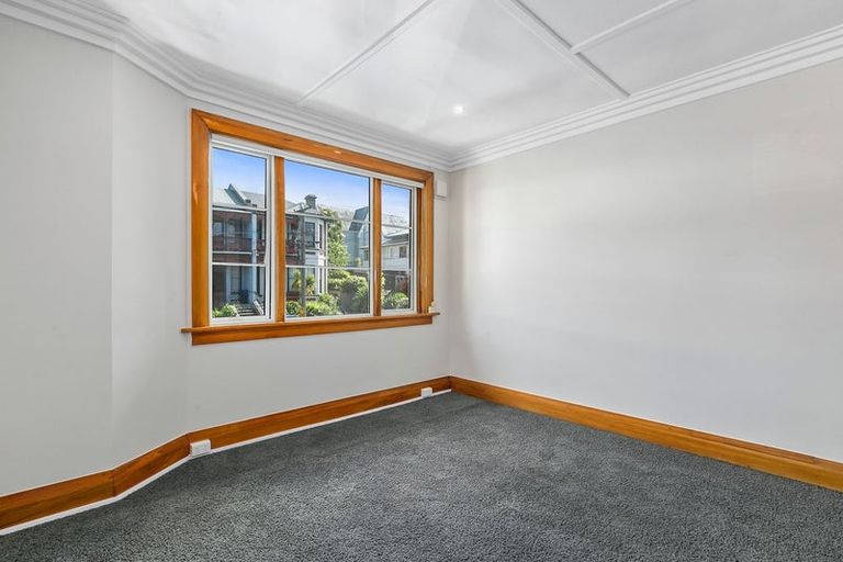 Photo of property in 53 Manor Place, Dunedin Central, Dunedin, 9016