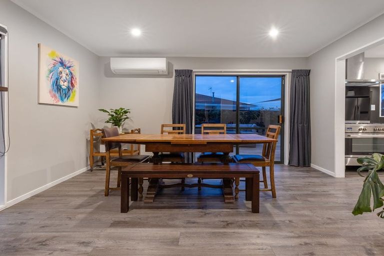 Photo of property in 9 Wright Grove, Levin, 5510