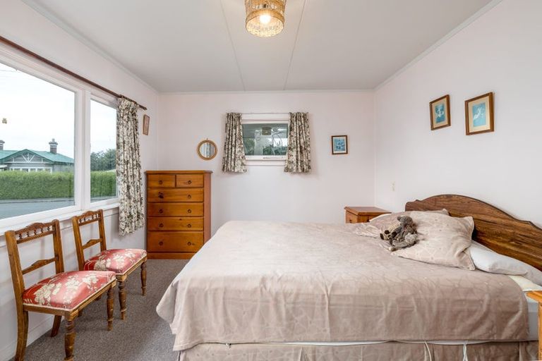 Photo of property in 6 Hughes Street, Waimate, 7924
