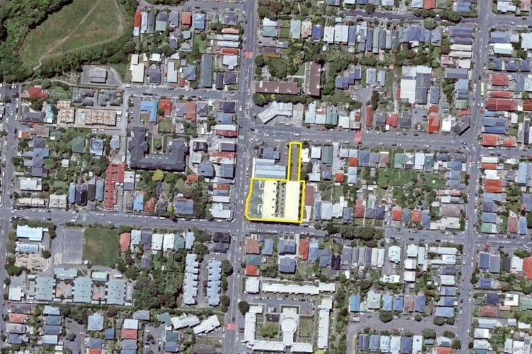 Photo of property in Luxford Villas, 308/72u Herald Street, Berhampore, Wellington, 6023