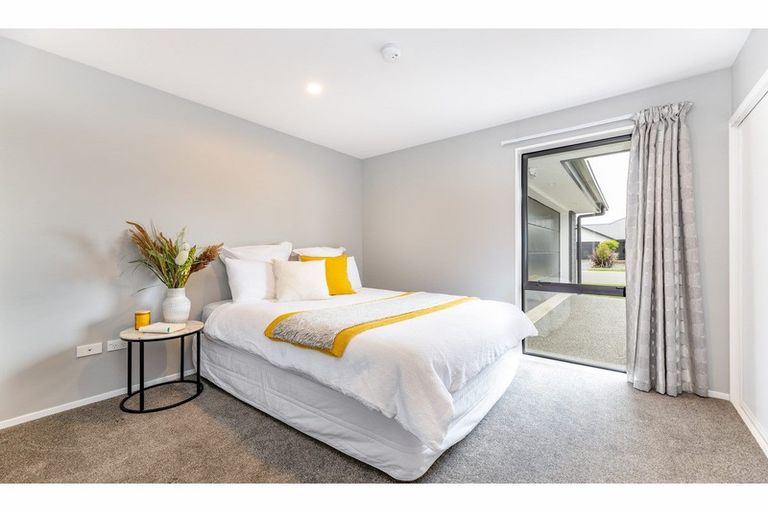 Photo of property in 23 Carpenter Drive, Prebbleton, 7604