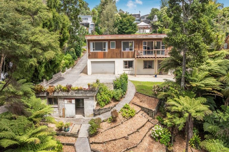 Photo of property in 67 Daffodil Street, Titirangi, Auckland, 0604