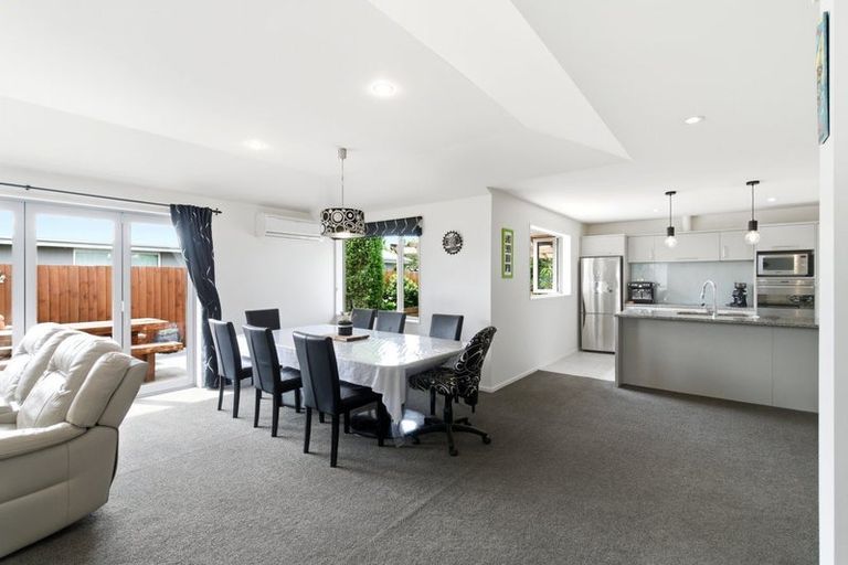 Photo of property in 15 Cridland Place, Halswell, Christchurch, 8025