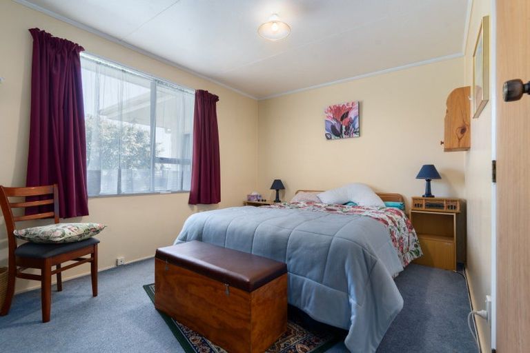 Photo of property in 13 Deller Drive, Carterton, 5713