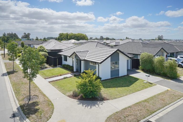 Photo of property in 39 Farnborough Way, Rolleston, 7615