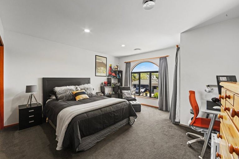 Photo of property in 20 Penruddock Rise, Westmorland, Christchurch, 8025