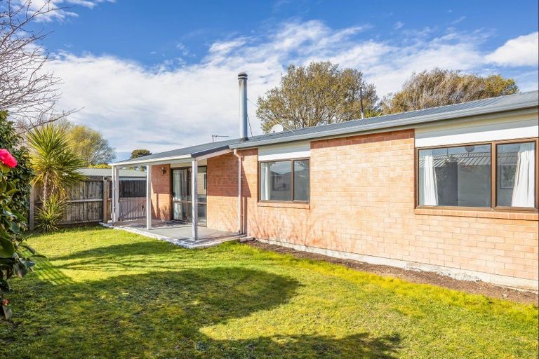 Photo of property in 9b Lindis Lane, New Brighton, Christchurch, 8083