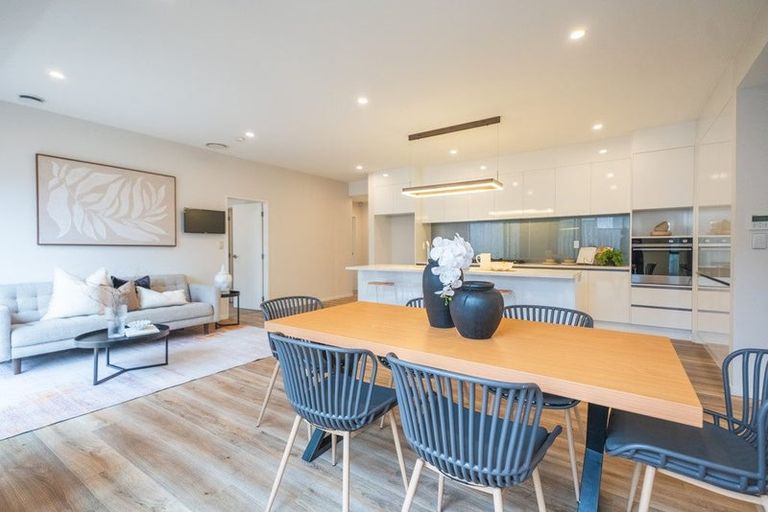 Photo of property in 23 Reserva Crescent, Kumeu, 0810