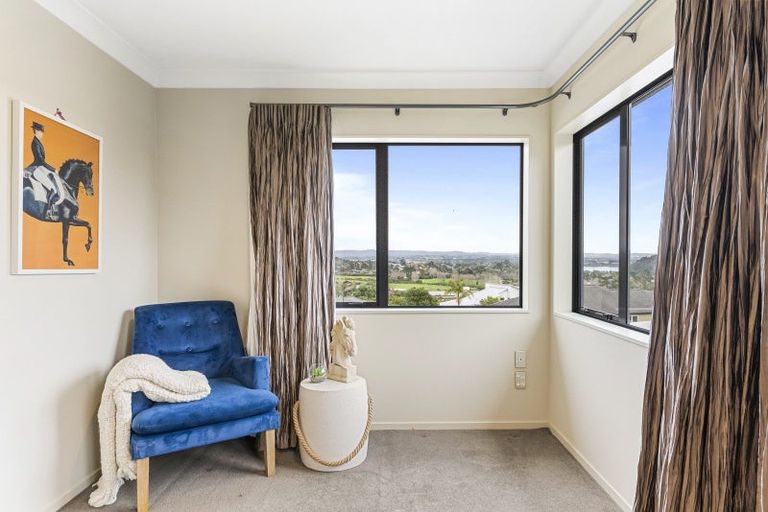 Photo of property in 47 Kittiwake Drive, Schnapper Rock, Auckland, 0632