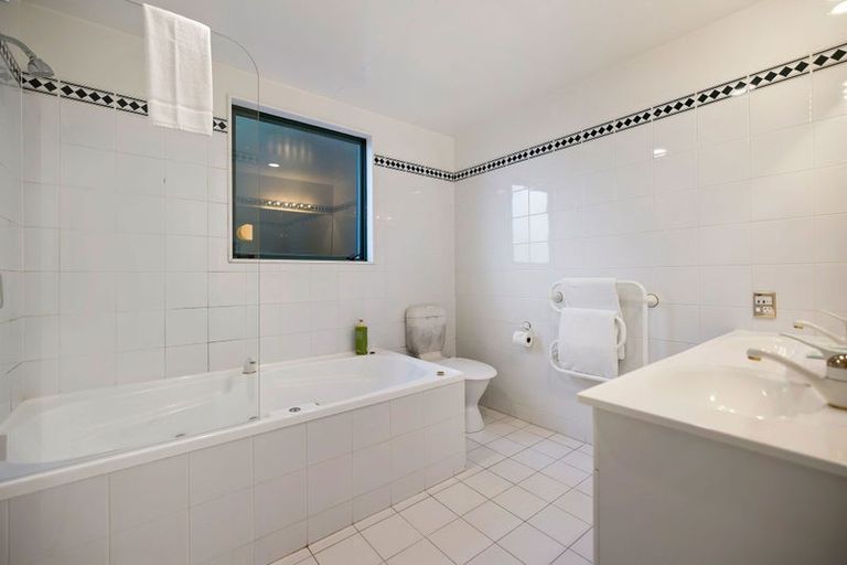 Photo of property in 10/495 Frankton Road, Queenstown, 9300