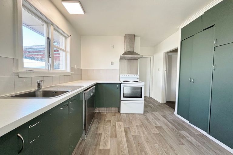 Photo of property in 22 Charlcott Street, Burnside, Christchurch, 8053