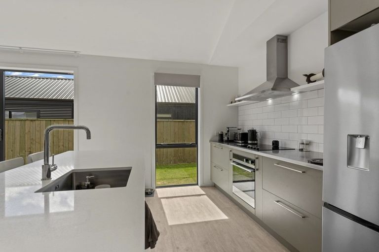 Photo of property in 38 Muster Road, Jacks Point, 9371