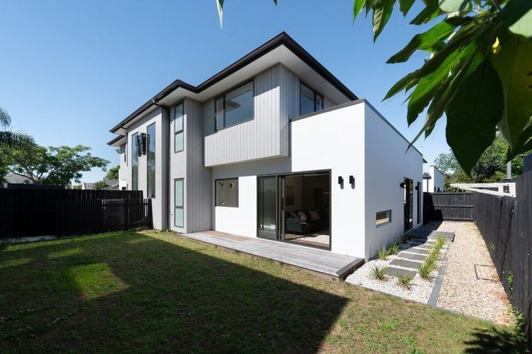 Photo of property in 64u3 Banbury Crescent, Fairfield, Hamilton, 3214