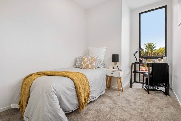 Photo of property in 1/14 Freyberg Place, Howick, Auckland, 2014