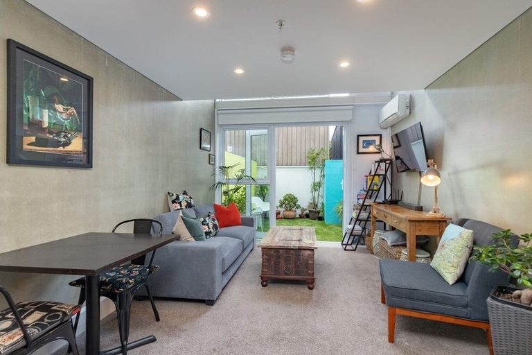 Photo of property in Canvas Apartments, 307u3 Willis Street, Te Aro, Wellington, 6011