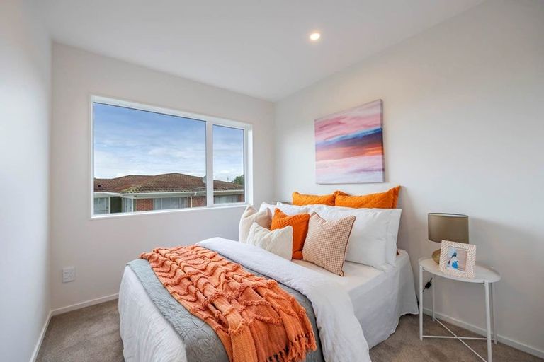 Photo of property in 7c Liston Street, Northcote, Auckland, 0627