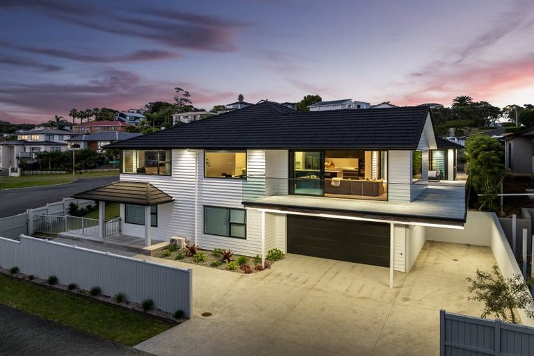 Photo of property in 2 Ascot Way, Orewa, 0931
