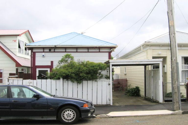 Photo of property in 10 Cardall Street, Newtown, Wellington, 6021