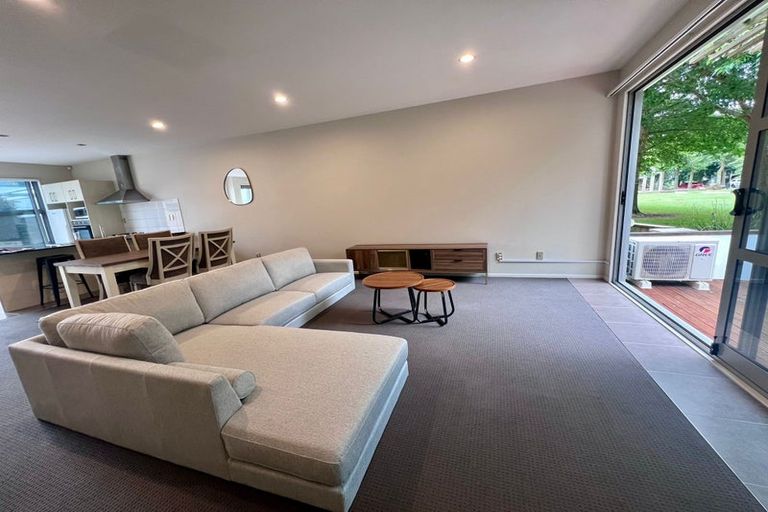 Photo of property in 16 Kauri Drive, Takanini, 2112