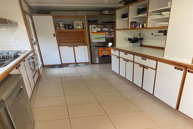 Photo of property in 25 Wilkinson Way, Browns Bay, Auckland, 0630