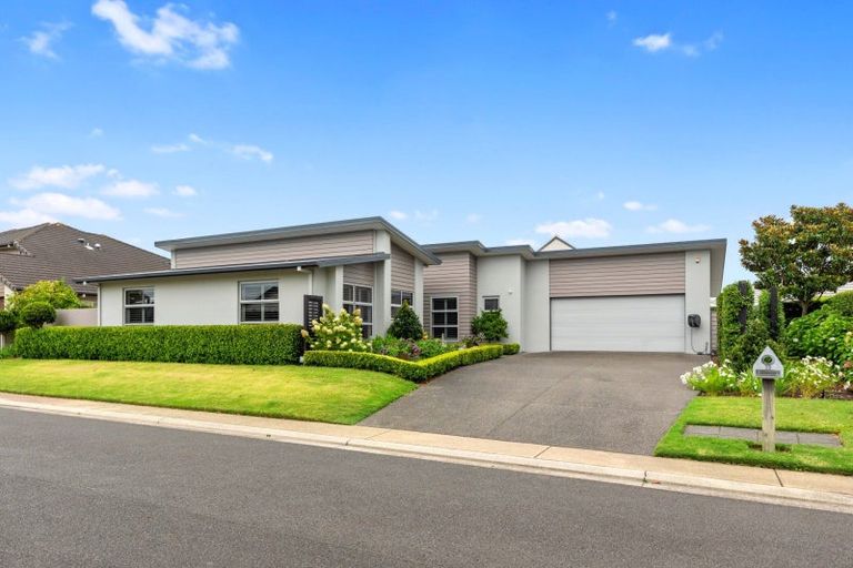 Photo of property in 22 Oceania Sands Way, Papamoa Beach, Papamoa, 3118