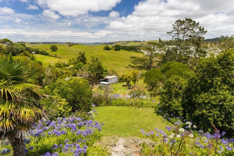 Photo of property in 109 Wharf Road, Port Albert, Wellsford, 0973