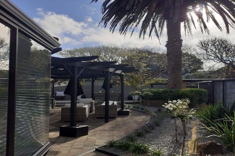 Photo of property in 1a Arawa Street, Raumati Beach, Paraparaumu, 5032