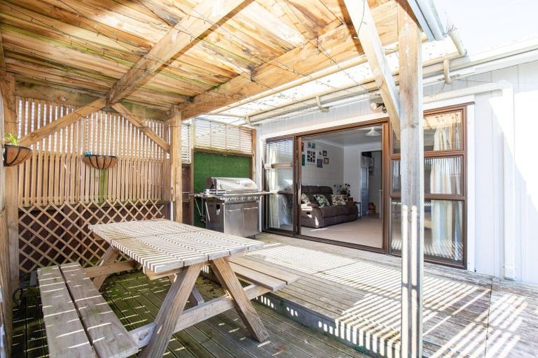 Photo of property in 2/3 Paul Drive, Ngatea, 3503