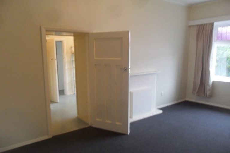 Photo of property in 3/25 Farm Road, Northland, Wellington, 6012