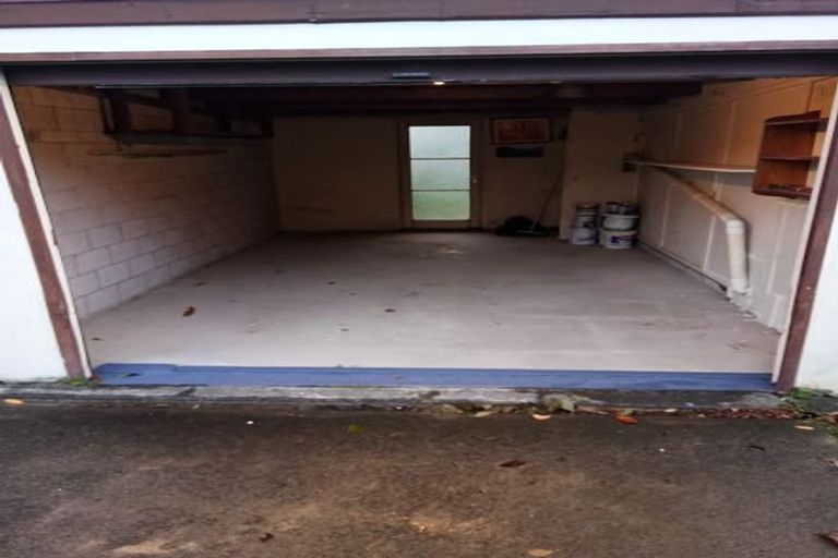 Photo of property in 1/11 Ciprian Place, Henderson, Auckland, 0612