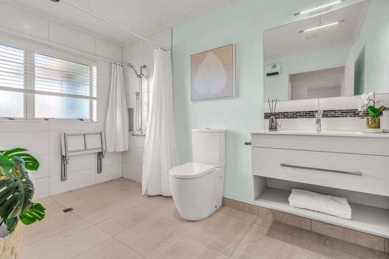 Photo of property in 126 Santa Monica Drive, Papamoa Beach, Papamoa, 3118