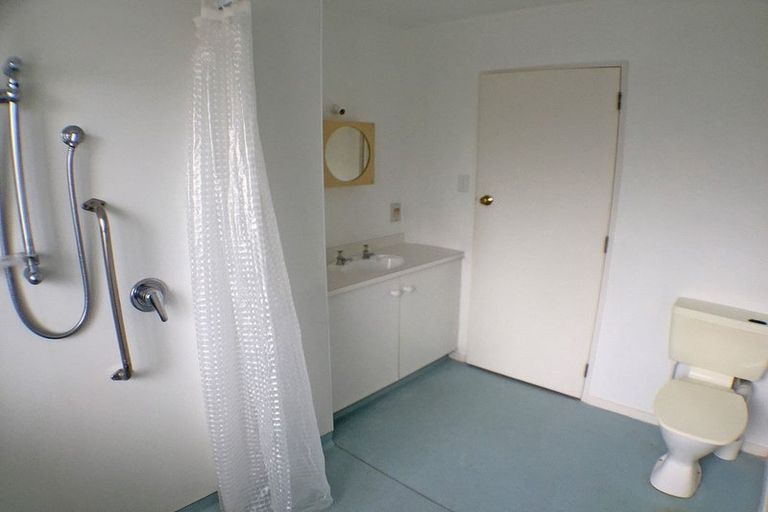 Photo of property in 2/455 Ferguson Street, Palmerston North, 4410
