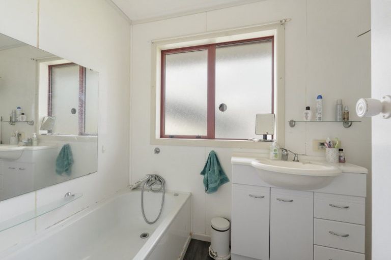 Photo of property in 19 Northfield Place, Tokoroa, 3420