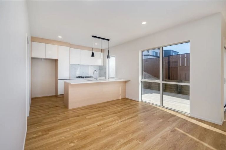 Photo of property in 14b Christella Street, Flat Bush, Auckland, 2019