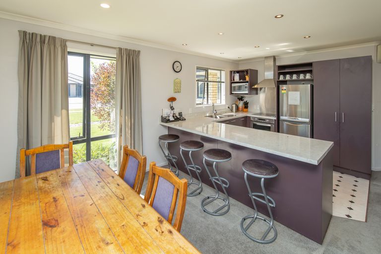 Photo of property in 26 Rochester Crescent, Rolleston, 7614