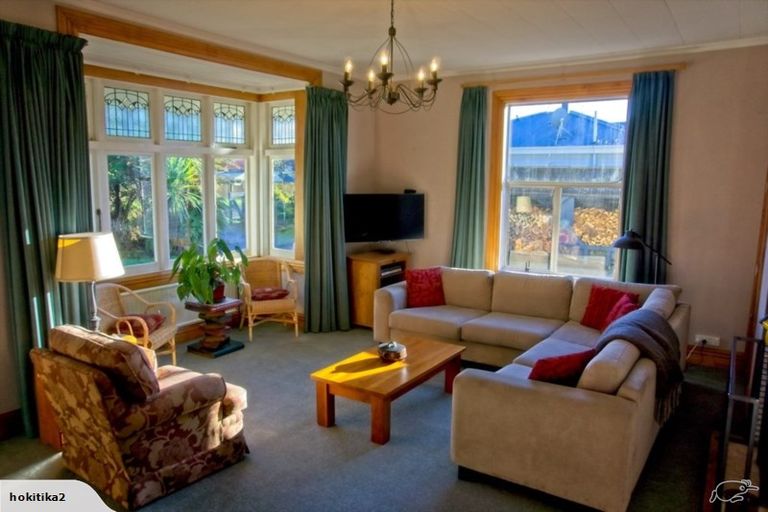 Photo of property in 102 Gibson Quay, Hokitika, 7810