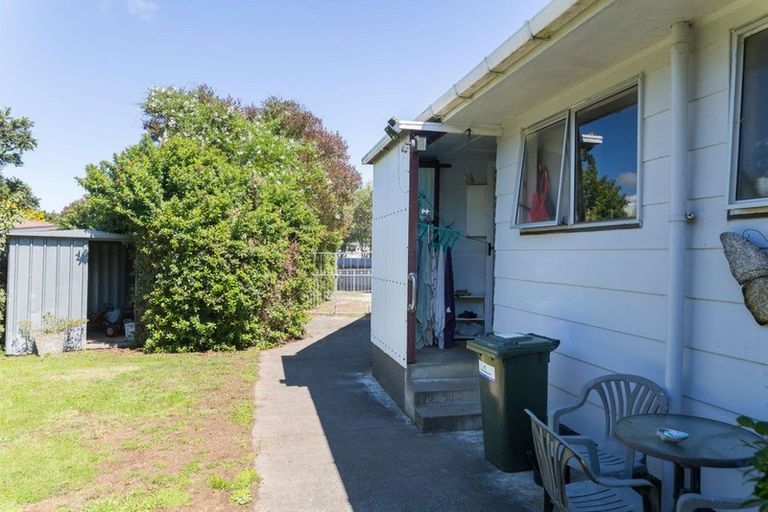 Photo of property in 12 Mathew Street, Dannevirke, 4930