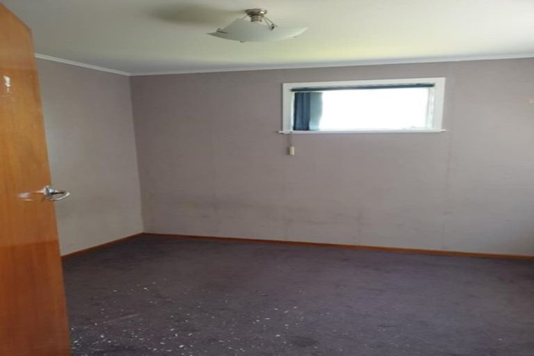 Photo of property in 4 Mountbatten Place, Papakura, 2110