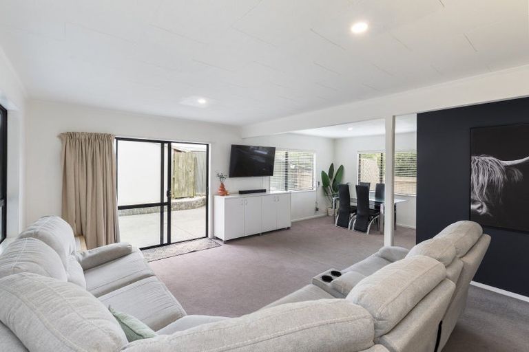 Photo of property in 64 Effingham Street, North New Brighton, Christchurch, 8083