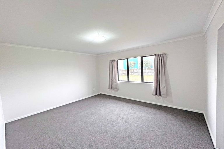 Photo of property in 1 Strathmore Drive, Rototuna, Hamilton, 3210