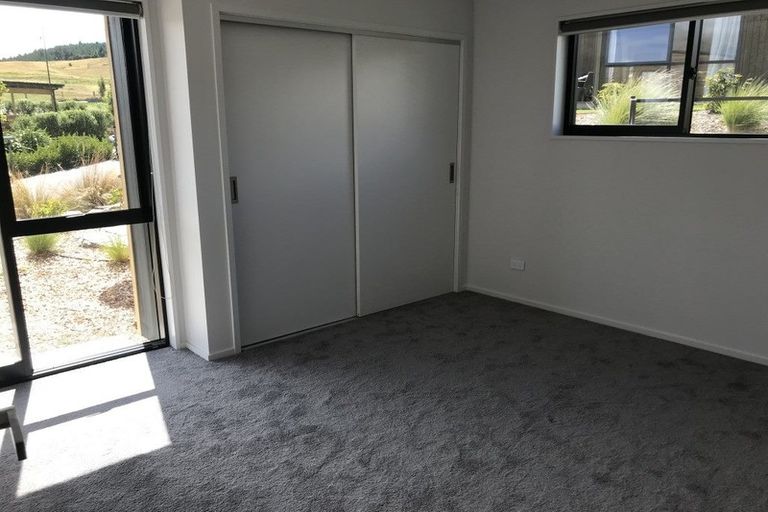 Photo of property in 8 Kahu Close, Wanaka, 9305